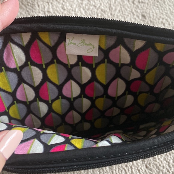 Vera Bradley Black Quilted Tablet/e-Reader Holder - Picture 4 of 4